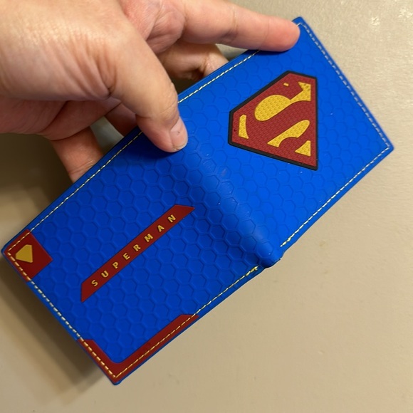 Superman men’s rubber wallet - Picture 3 of 5